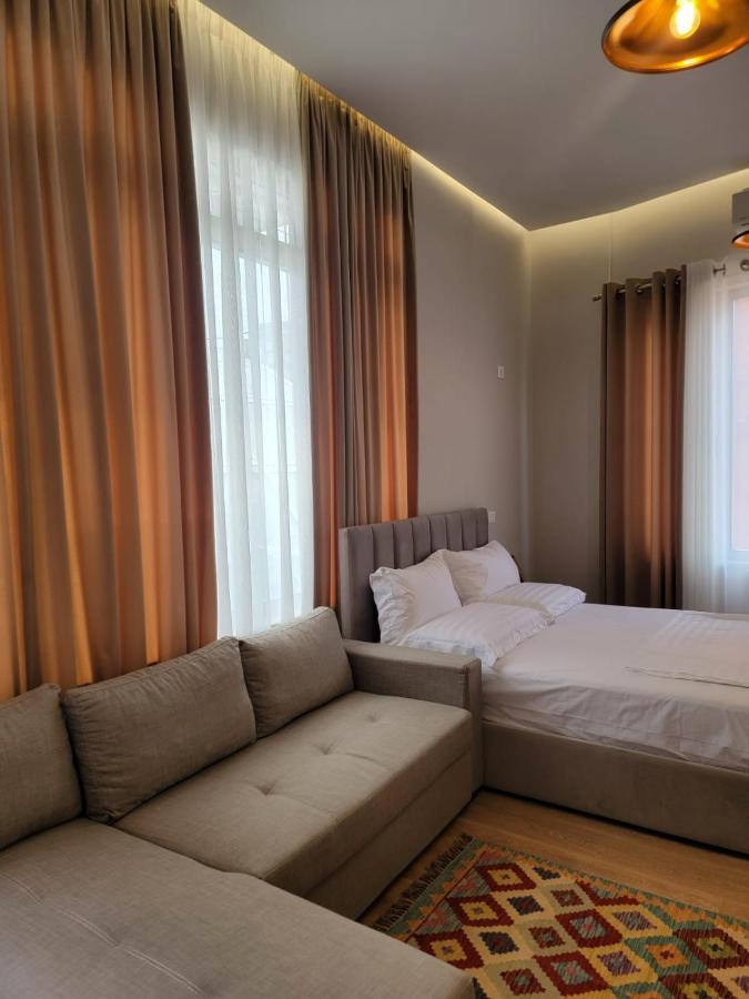 טיראנה Berhami Studio Apartment מראה חיצוני תמונה